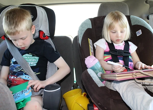 How to Keep a Child Occupied in the Car: Ideas for a Calm Trip