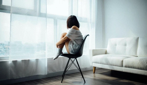 How to Overcome Loneliness and Feel Connected to People Again