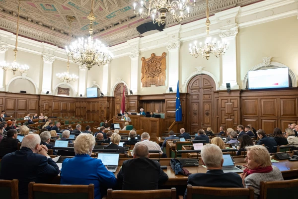 Pensions and Taxes: The Saeima is Interested in Gasoline, Mothers, and Traders with Russia