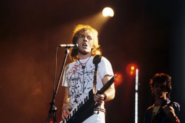 Rock, Vodka, and 100 Million. How the Idol of the 1990s, Kris Kelmi, Died