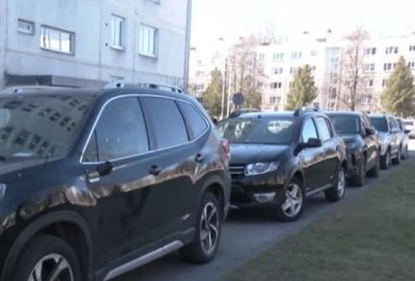 Drivers in Imanta Should Be Cautious — A Serial Mirror Thief is Active