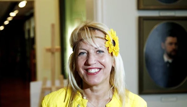 What Made Singer Olga Raetska Reveal Her Age in Front of the Entire Tram