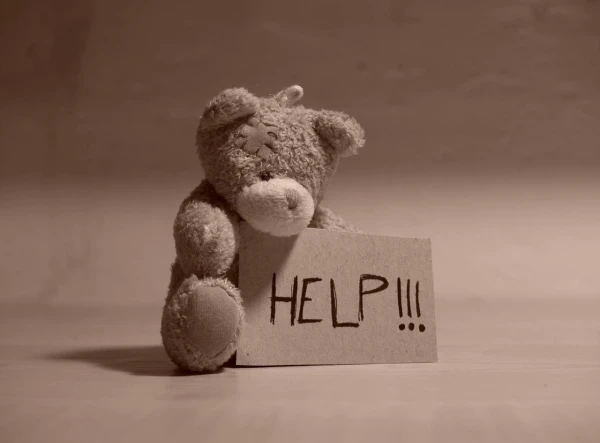 Independence as Protection: What Lies Behind the Reluctance to Ask for Help