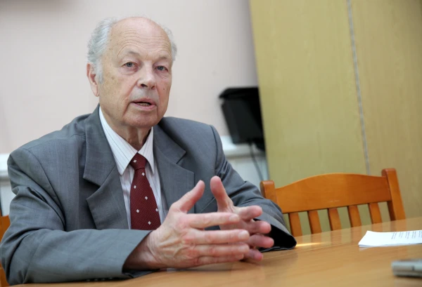 Альфред Рубикс.