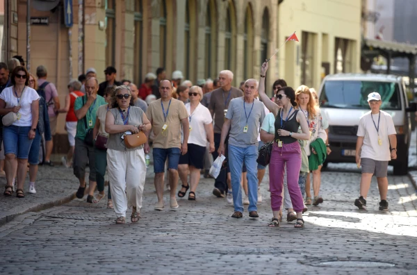 Get off the couch, let’s go hiking: with EU funds, older Riga residents will be guided around the city for 5 hours