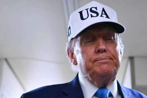 Pressure on Trump over Iran: ‘war hawks’ rush to the White House