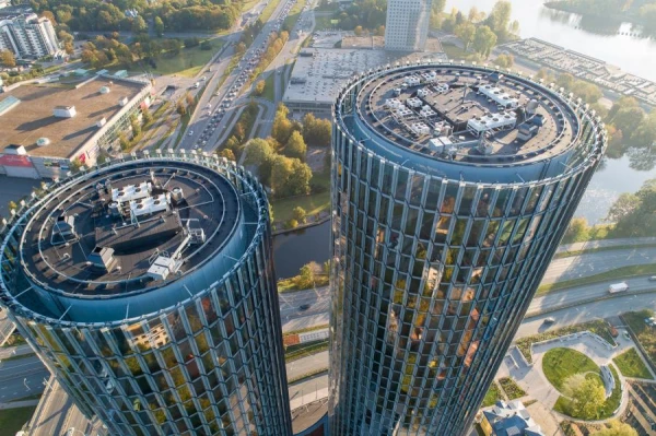 Zunda Towers Changes Ownership Structure and Plans, Billionaire Shefler — with Different Citizenship