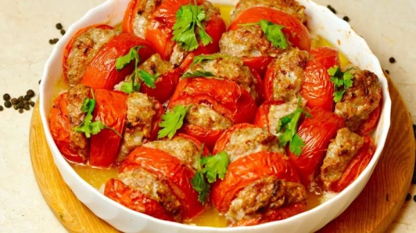 Baked Stuffed Tomatoes in Arabic Style