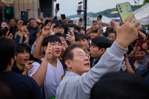 Latvian Diaspora Found in South Korea. How Many of Our People Are There?