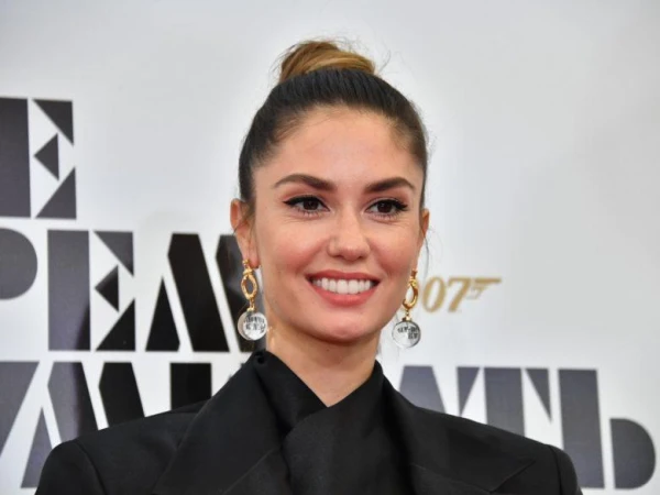 Agata Muzeniece and Pyotr Dranga: Rare Appearance After Family Addition