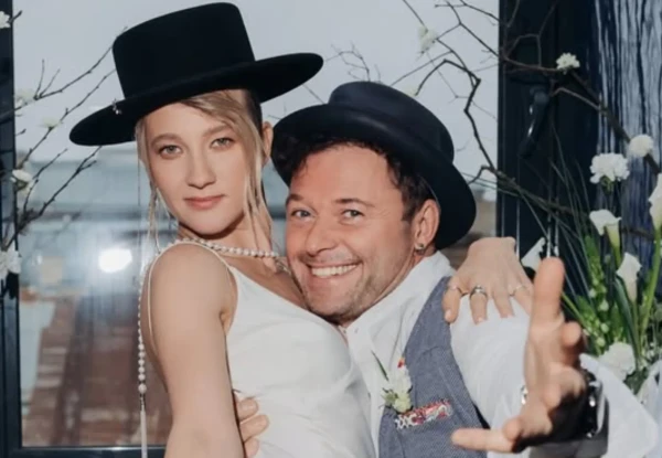 Ilya Noskov Unveils a Bit of Mystery: 48-Year-Old Actor Talks for the First Time About His Young Wife, Who 'Knows Everything About the Body'