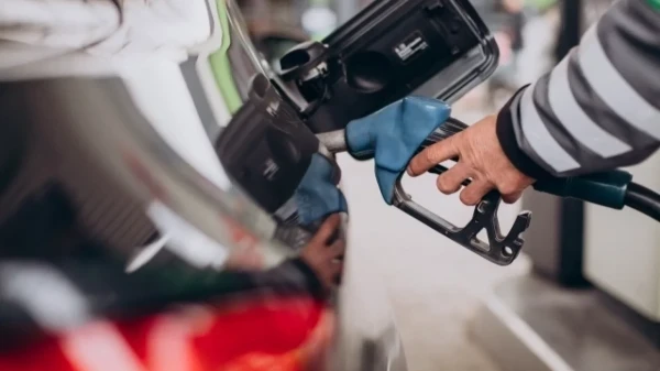 Global Gasoline Price Ranking: Where Fuel is Cheaper than Water