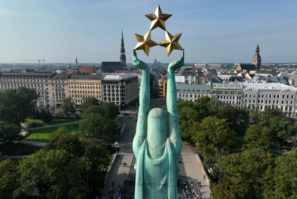 Coming Soon: The Freedom Monument Will Be Cleaned for 20,000 Euros