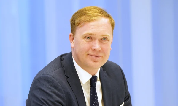 The Minister of Economy Has a Good Salary and Additionally - Two 'Moskvichs'