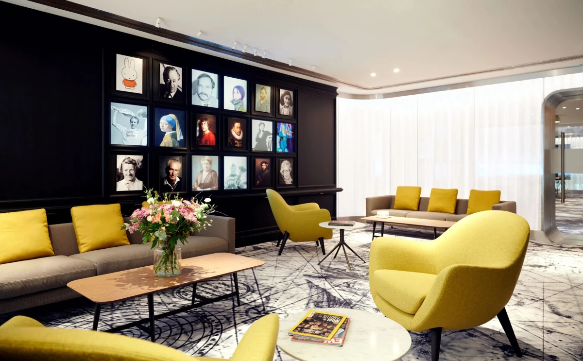 The State Chancellery explained why Silina needed VIP services at Amsterdam Airport