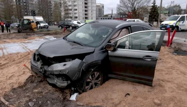 “It’s good that no one is bleeding”: a drunk driver caused an accident in Plavnieki