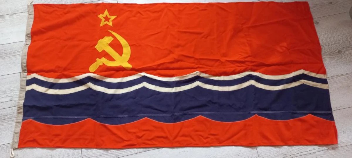 Estonian fined for displaying the flag of the Estonian SSR wins court case