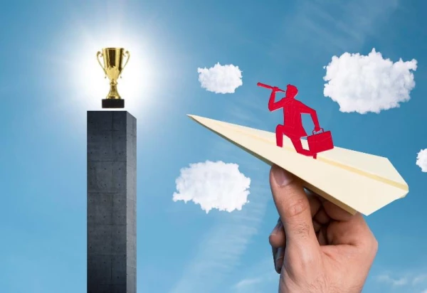 Why Former Underachievers Often Achieve Success: An Explanation by Scientists