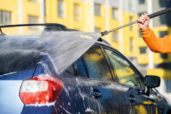 How to Protect Your Car from Dust and Pollen Buildup