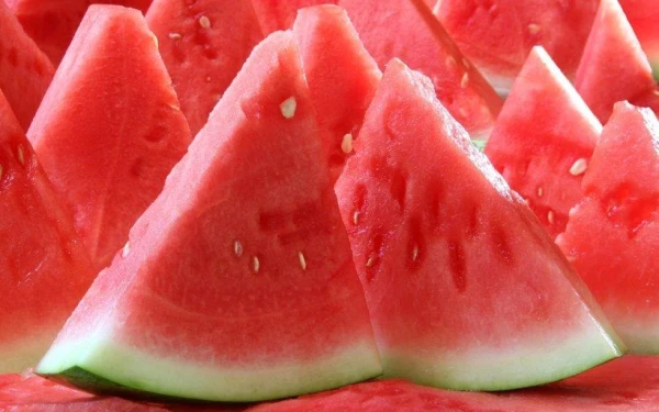 The Nutritionist Explained How to Choose a Watermelon Without Nitrates