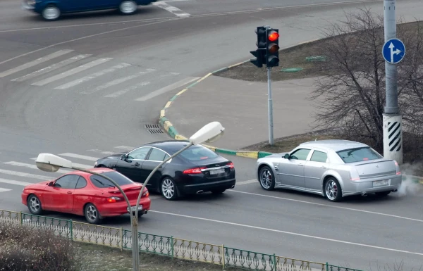 Scientists Uncover the Main Deception of Urban Traffic: Why a Car You’ve Already Overtaken Always Catches Up to You