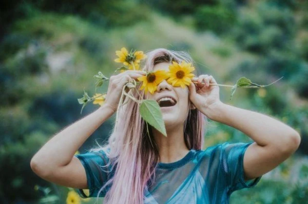 What does 'mood' mean in youth slang?