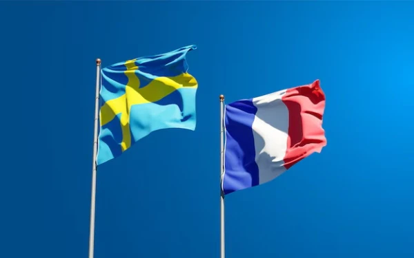 Paris and Stockholm Discuss the Role of Nuclear Weapons in European Security