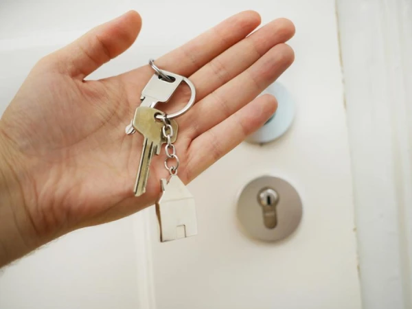 The court will have to reconsider the case regarding the attempted eviction of tenants from the gifted apartment