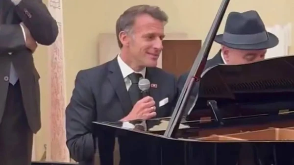 Macron Performed French Chanson in Yerevan, Armenian Prime Minister Accompanied on Drums