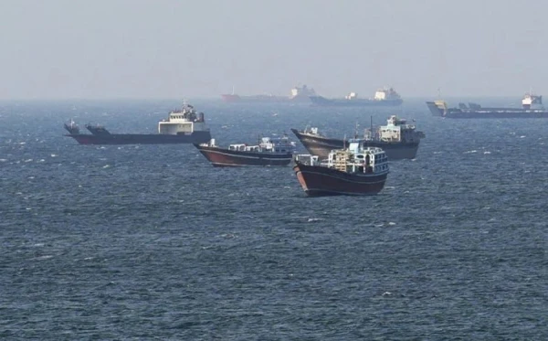 Container Ship Attacked in the Strait of Hormuz: Injuries Reported