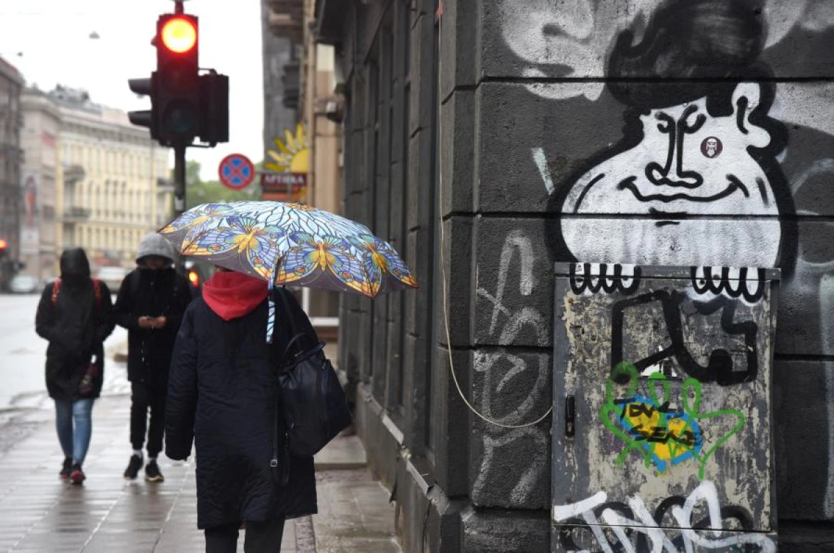 After the Rain - Thursday. Meteorologists Continue to Disappoint