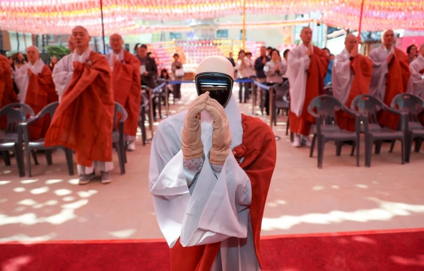 In South Korea, a humanoid robot was ordained as a monk