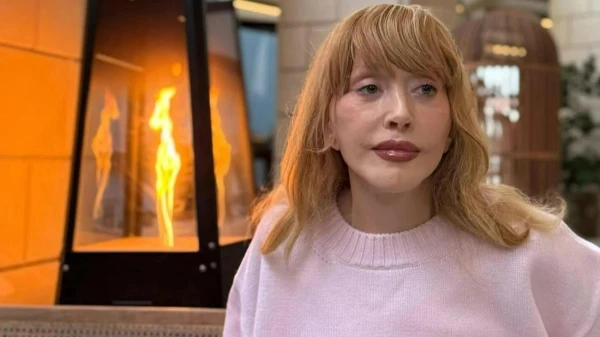 Алла Пугачева.
