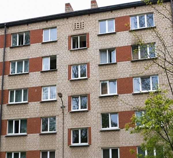 Жилой дом в стиле советской архитектуры