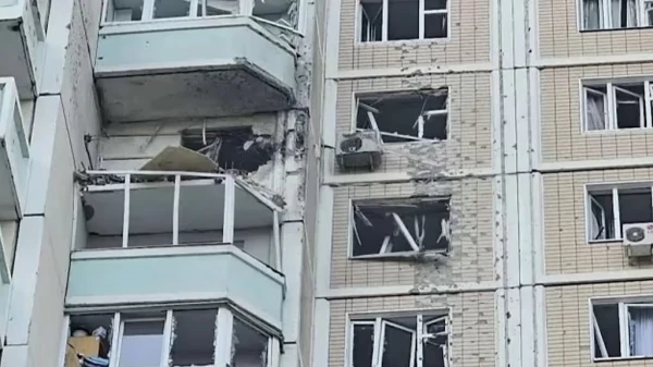 Разрушеная многоэтажка