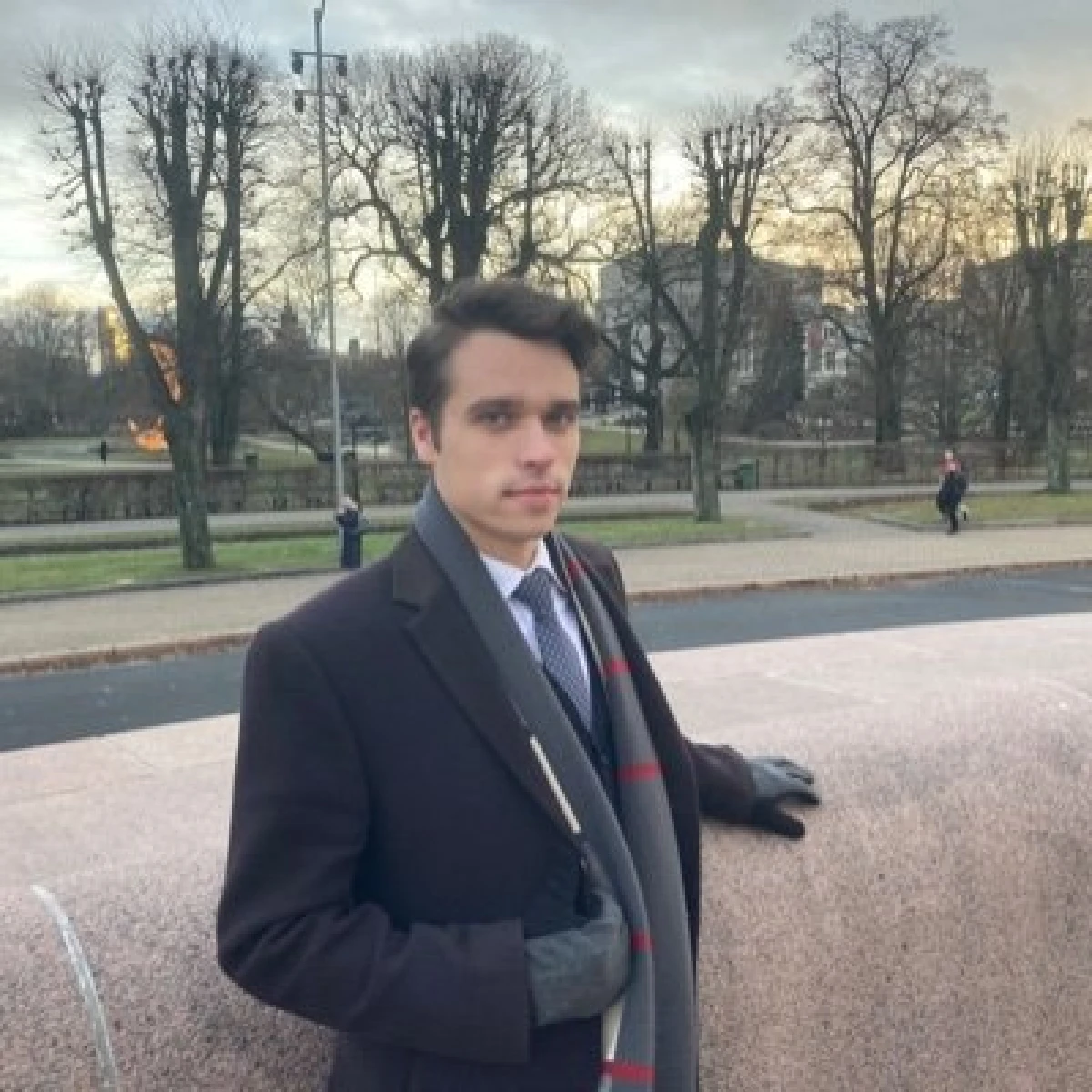 Эдвардс Крустс