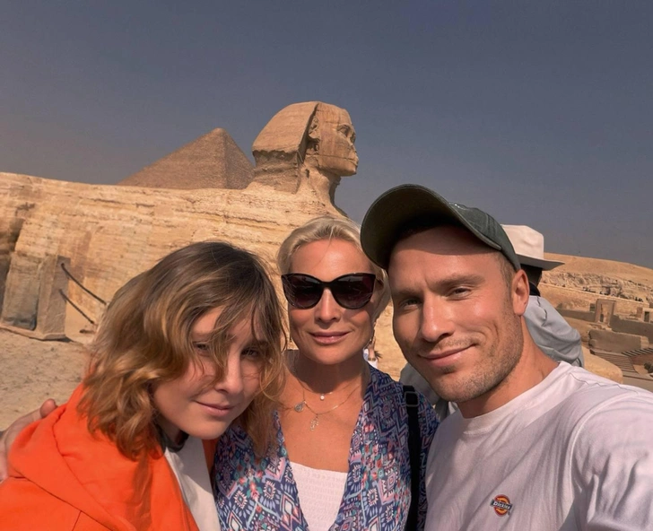 Svetlana Permyakova with family