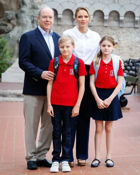 Prince Albert II and Princess Charlene with their children